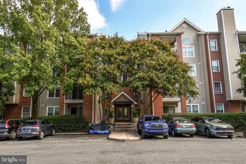 3315 WYNDHAM CIRCLE 1223 ALEXANDRIA VA 22302