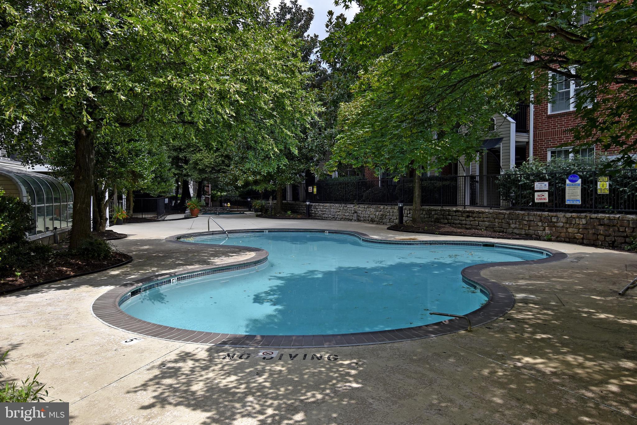 POINTE AT PARK CENTER - Residential