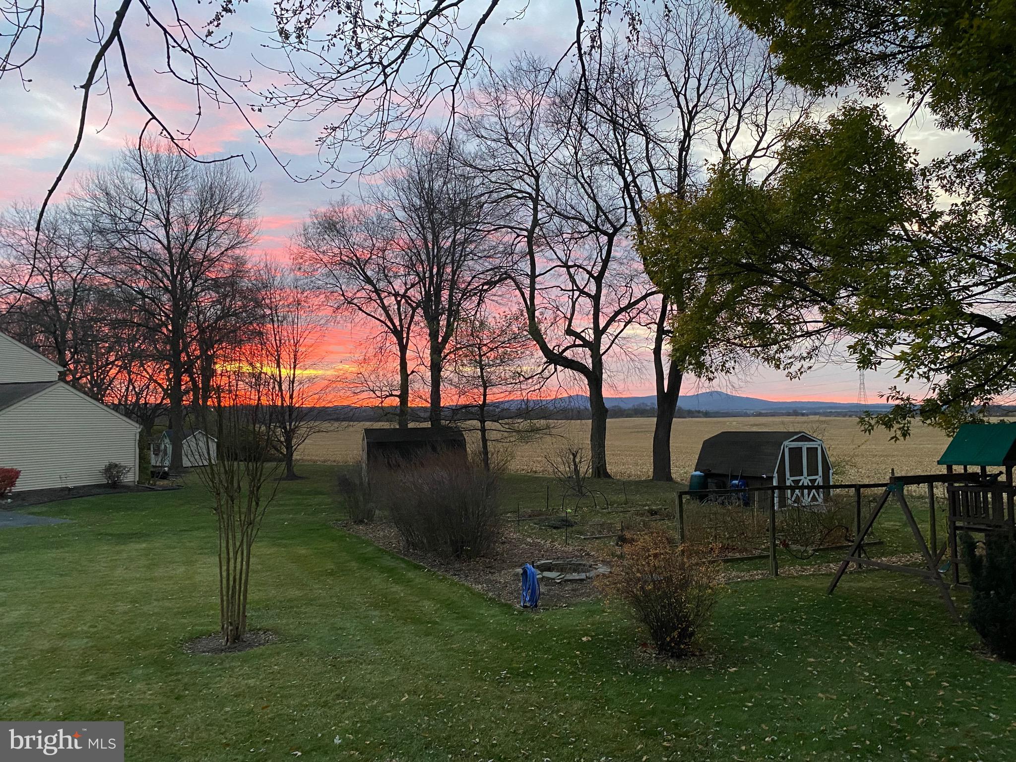 5905 CHAR LEIGH CIRCLE