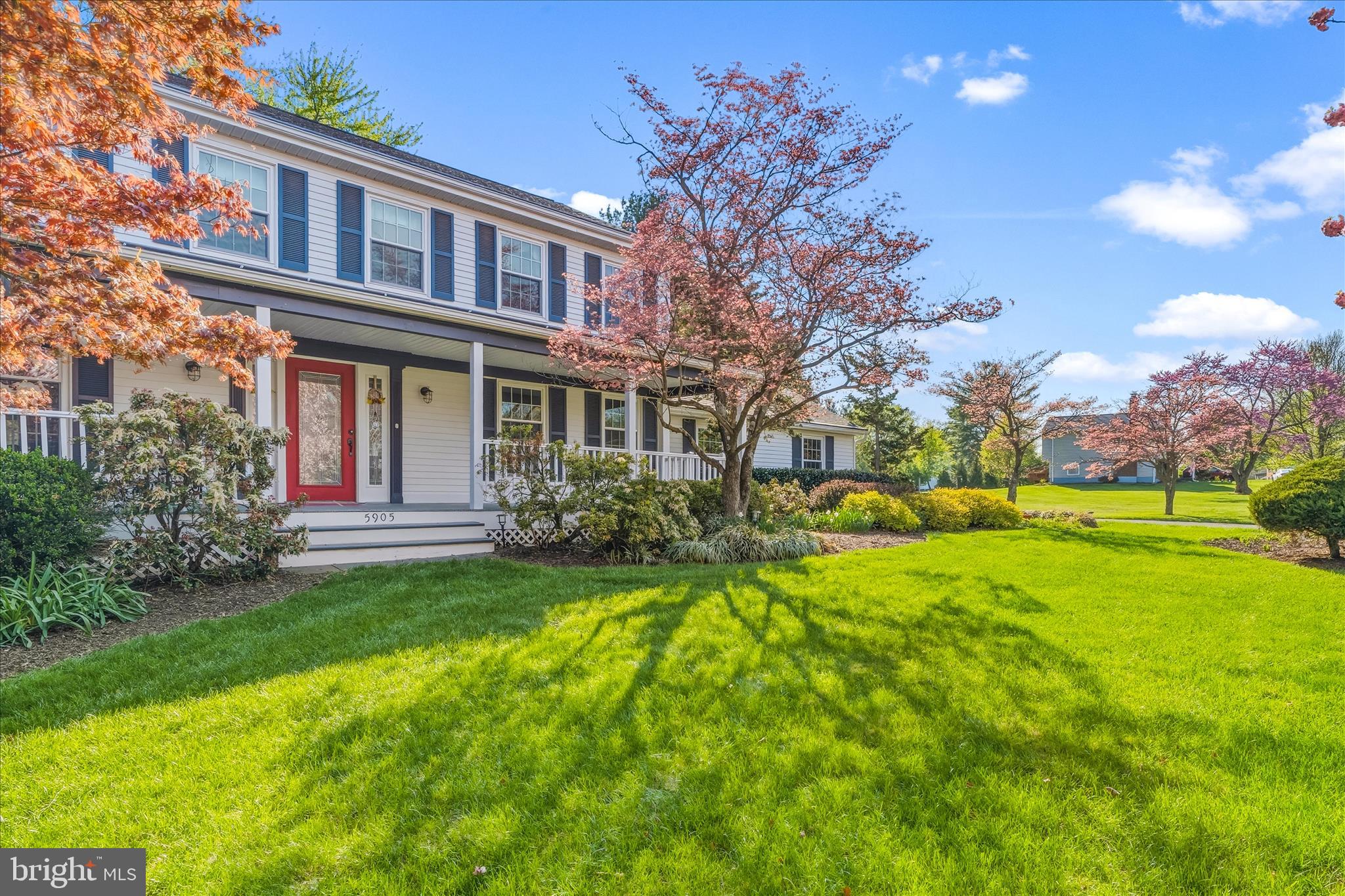 5905 CHAR LEIGH CIRCLE