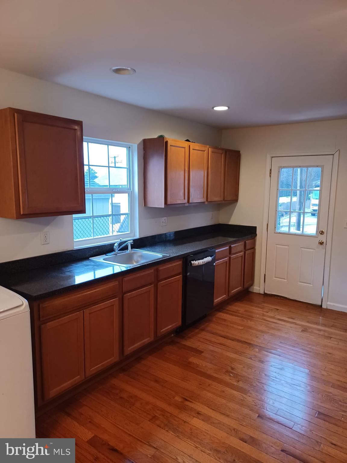 ROLAND TERRACE - Residential Lease