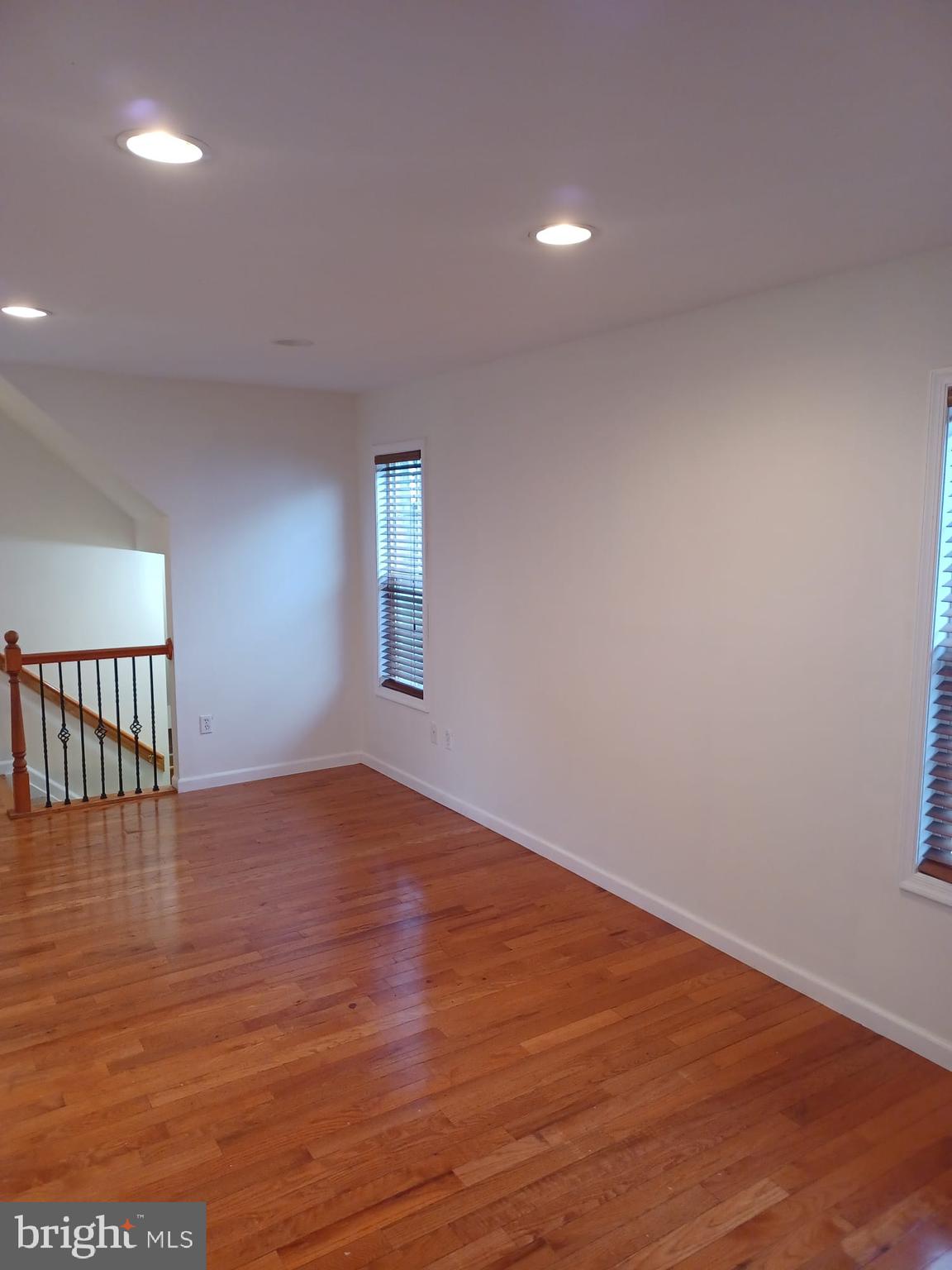 ROLAND TERRACE - Residential Lease