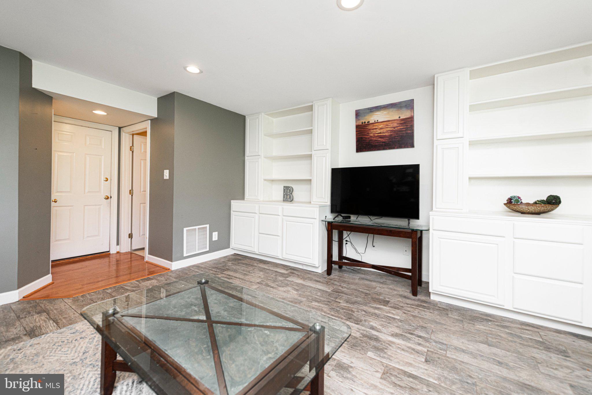 COVENTRY GLEN - Residential