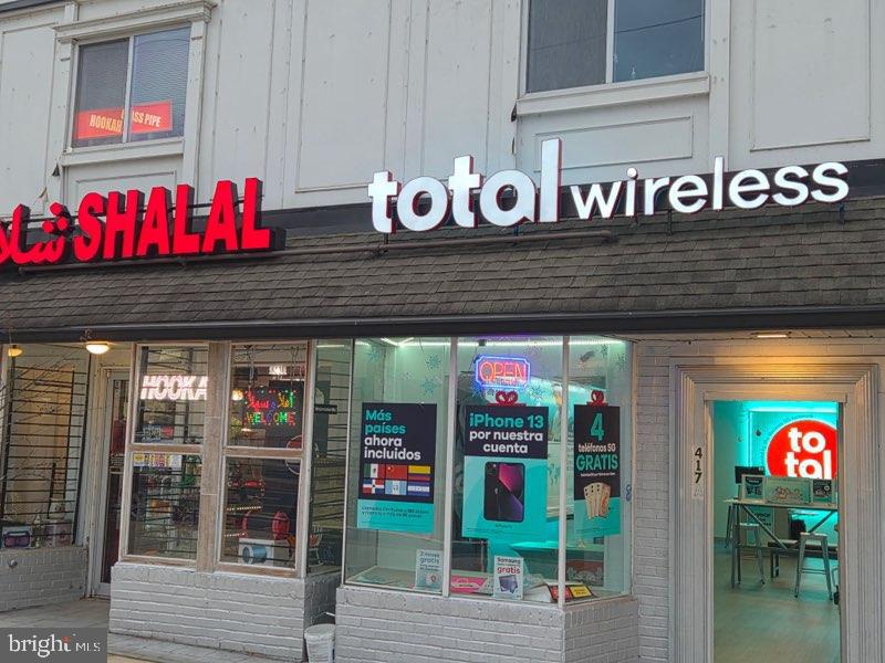 Main image without alt text