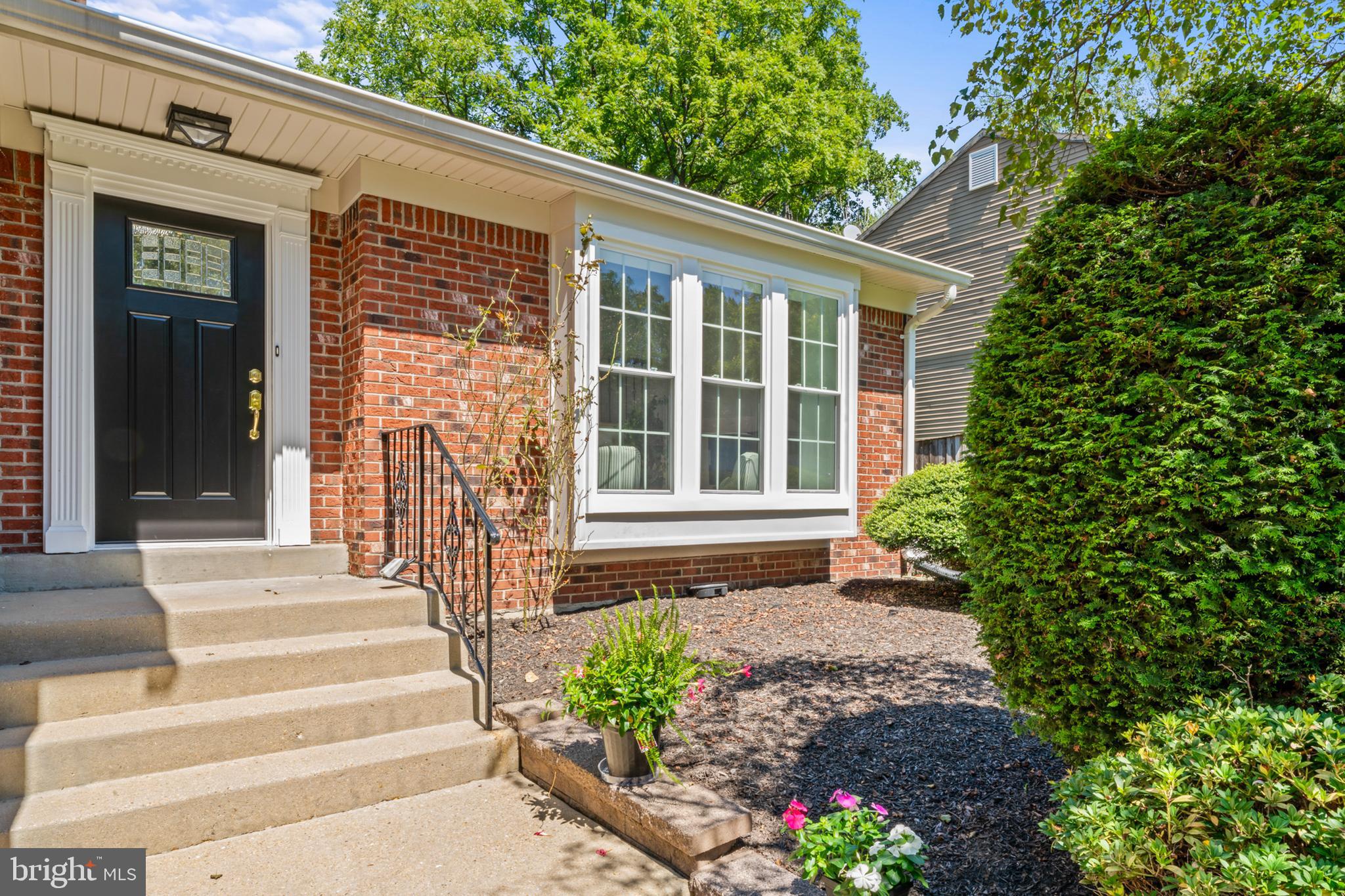 CAMELOT - Residential Lease