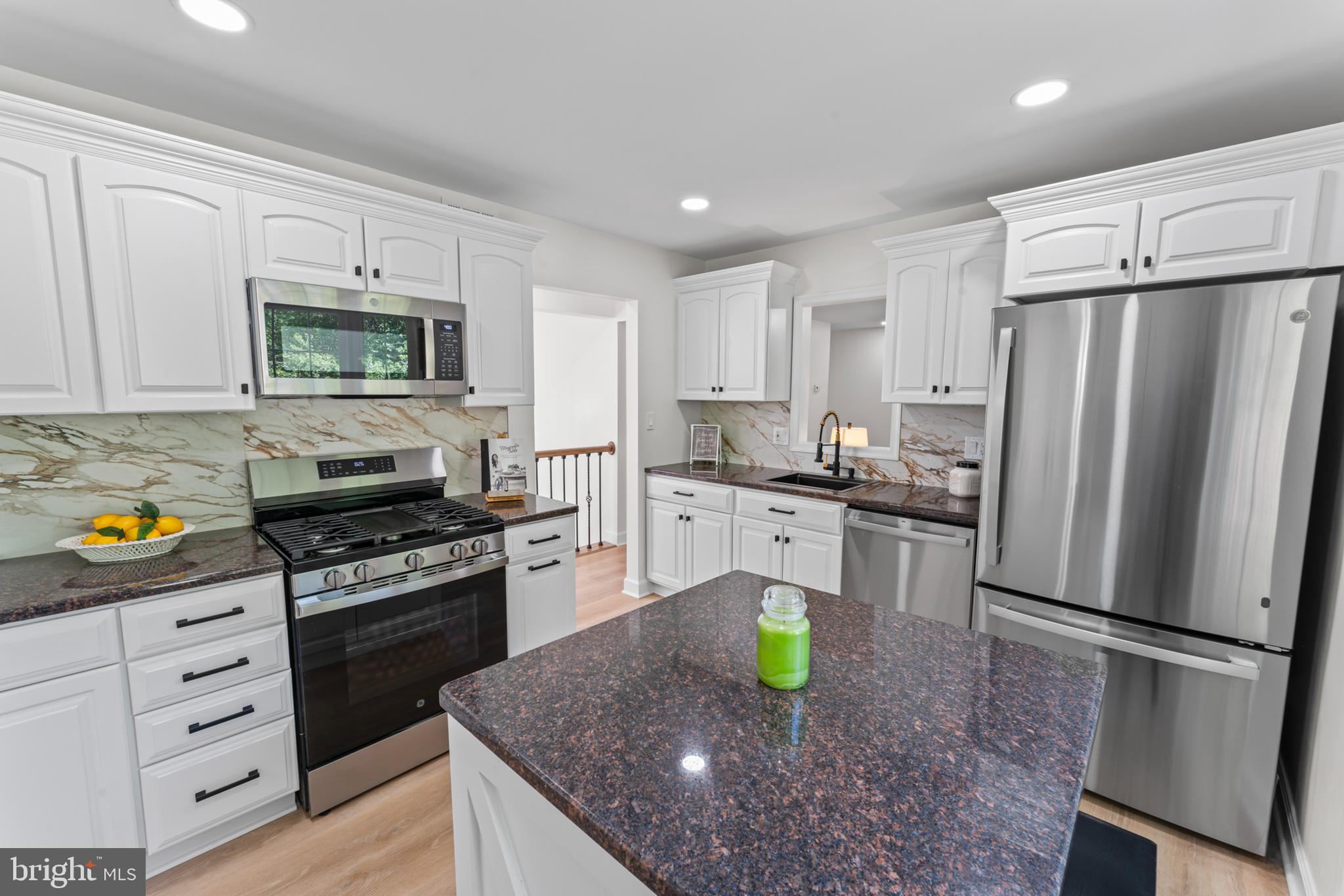 CAMELOT - Residential Lease