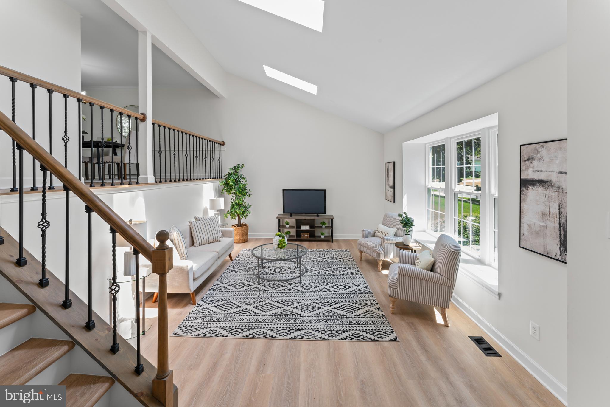 CAMELOT - Residential Lease