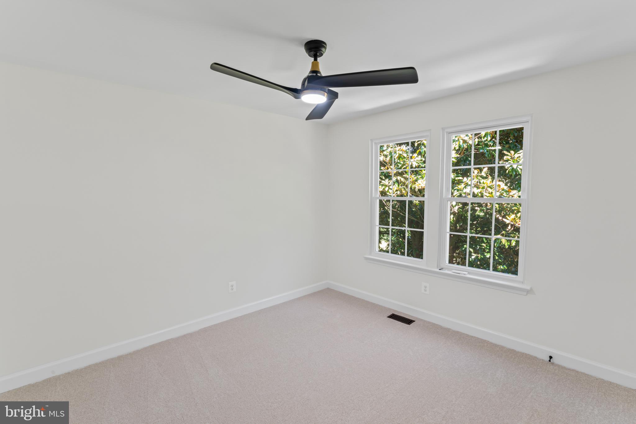 CAMELOT - Residential Lease