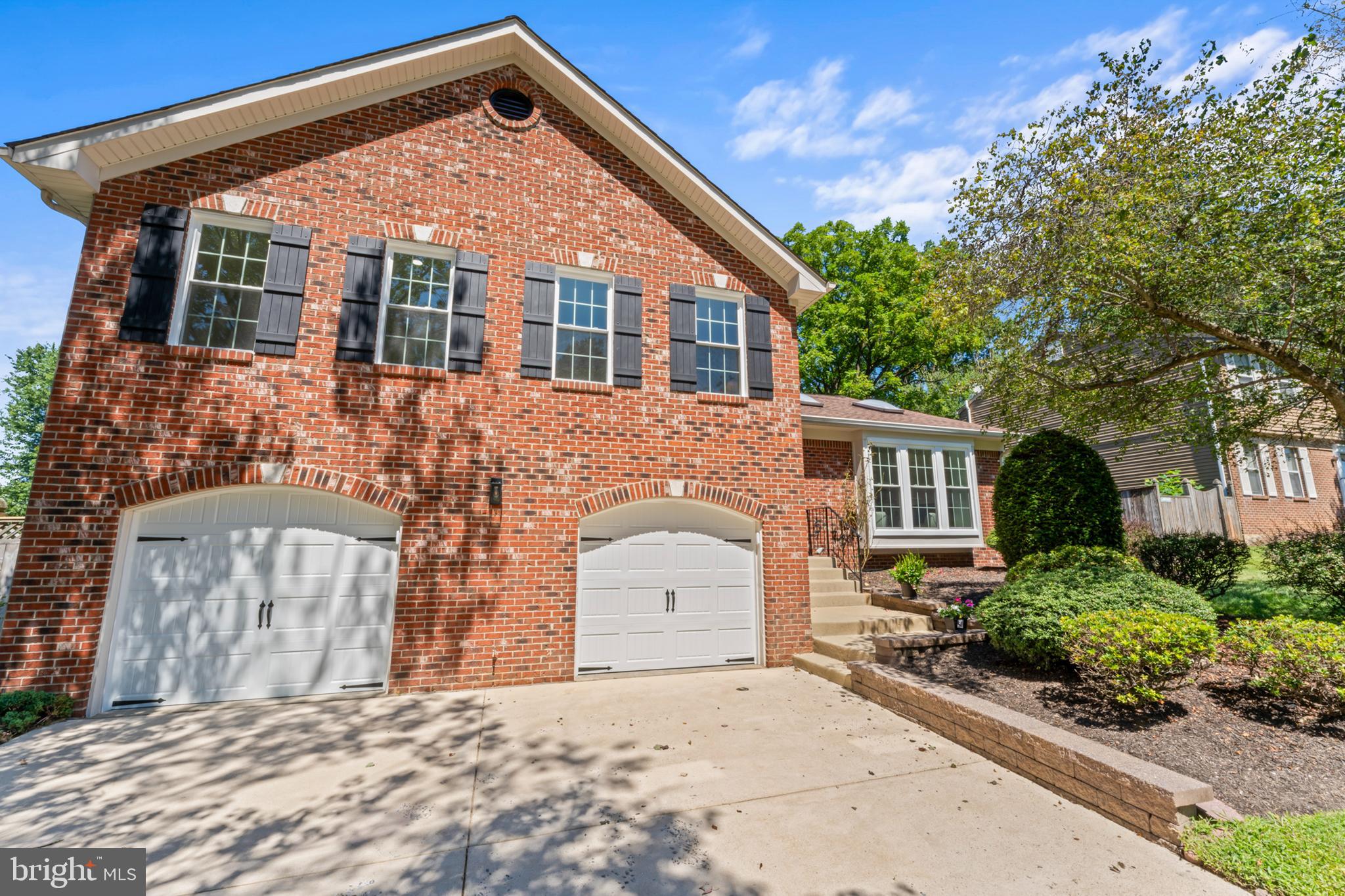 CAMELOT - Residential Lease