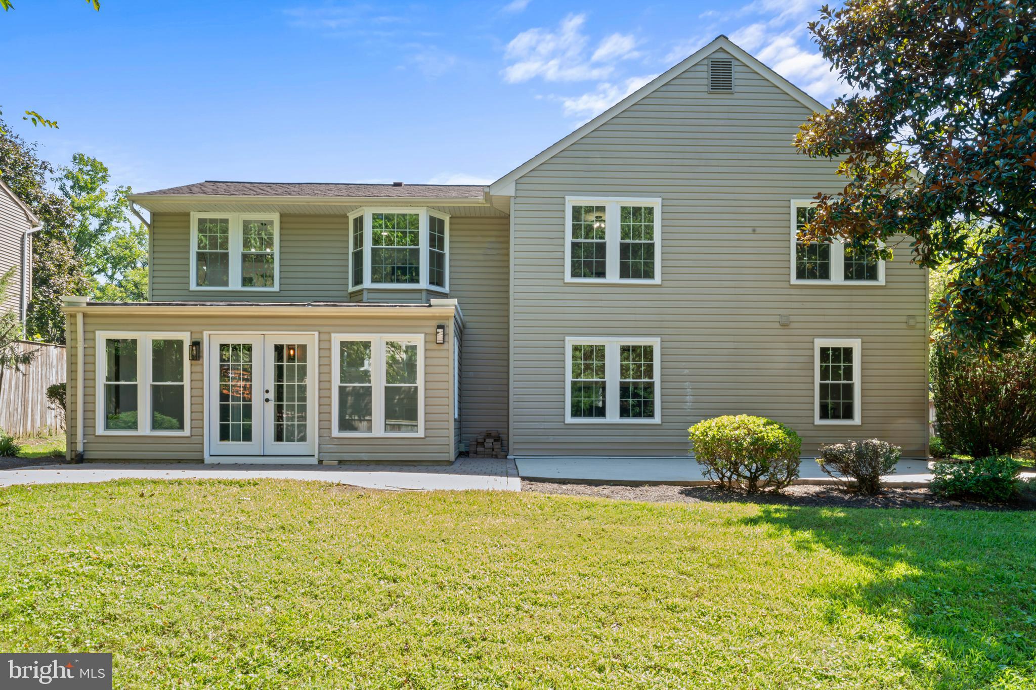 CAMELOT - Residential Lease