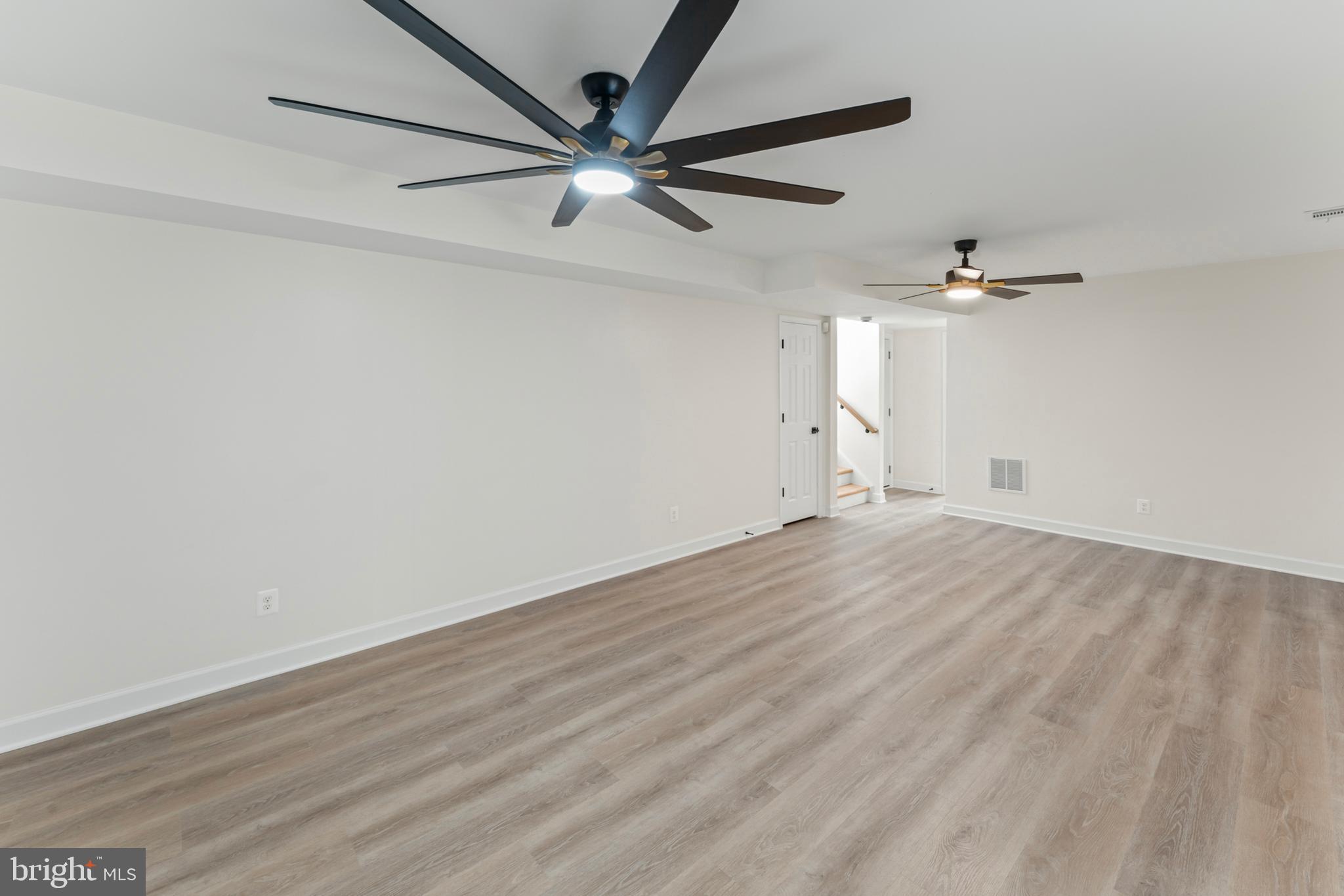 CAMELOT - Residential Lease