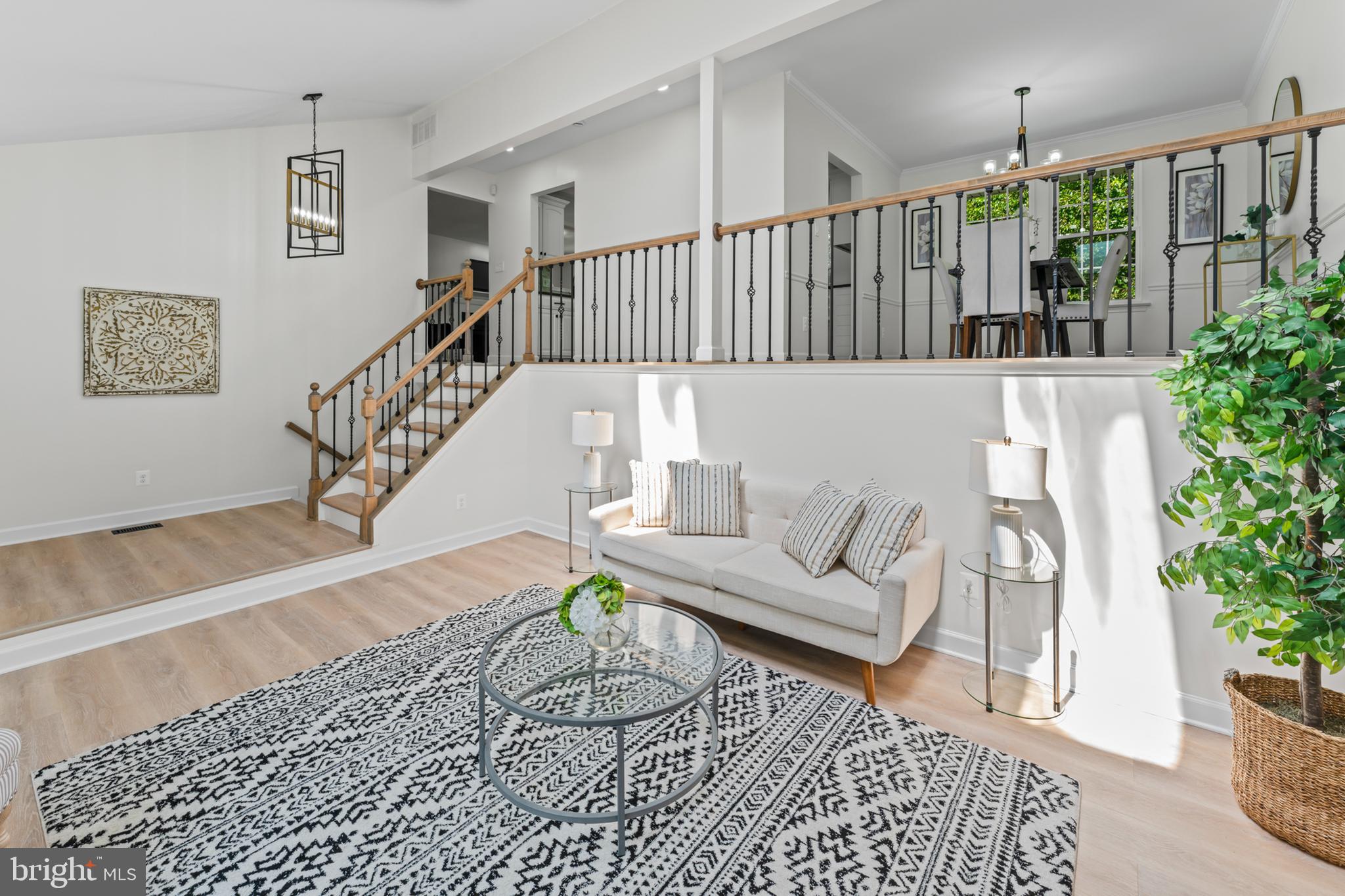 CAMELOT - Residential Lease