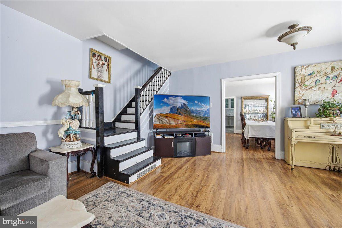 MELROSE PARK - Residential