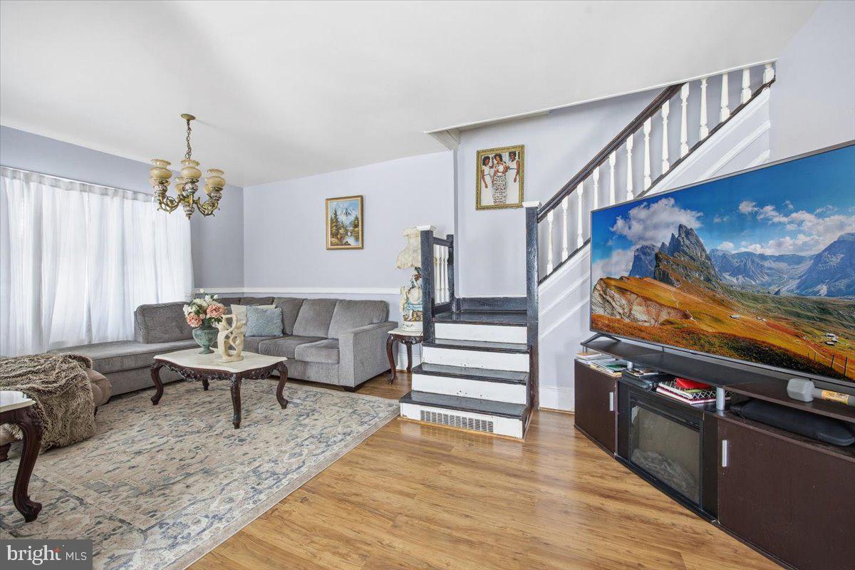 MELROSE PARK - Residential