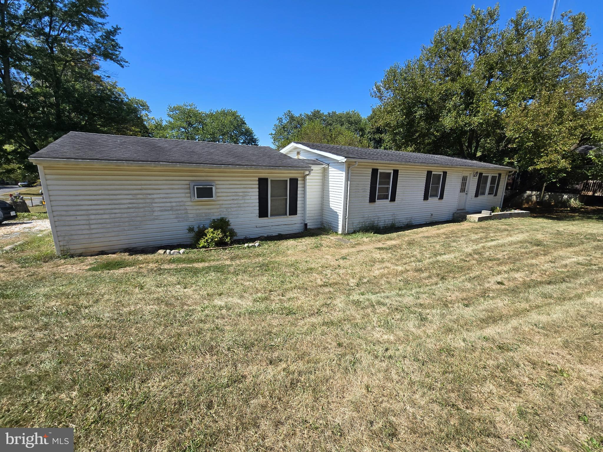 MECKLENBURG HEIGHTS - Residential