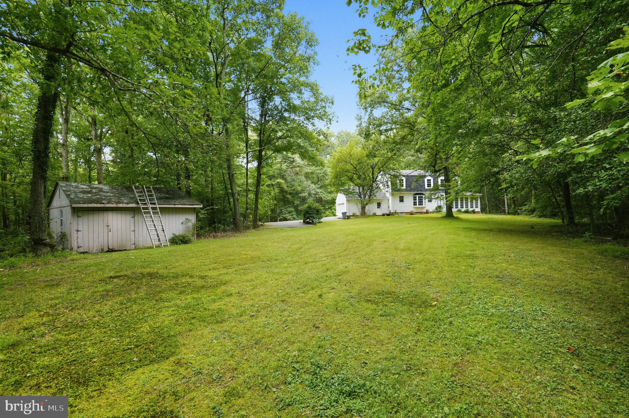 6401 WOLF RUN HUNT
