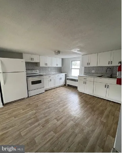 MLS: NJOC2039004