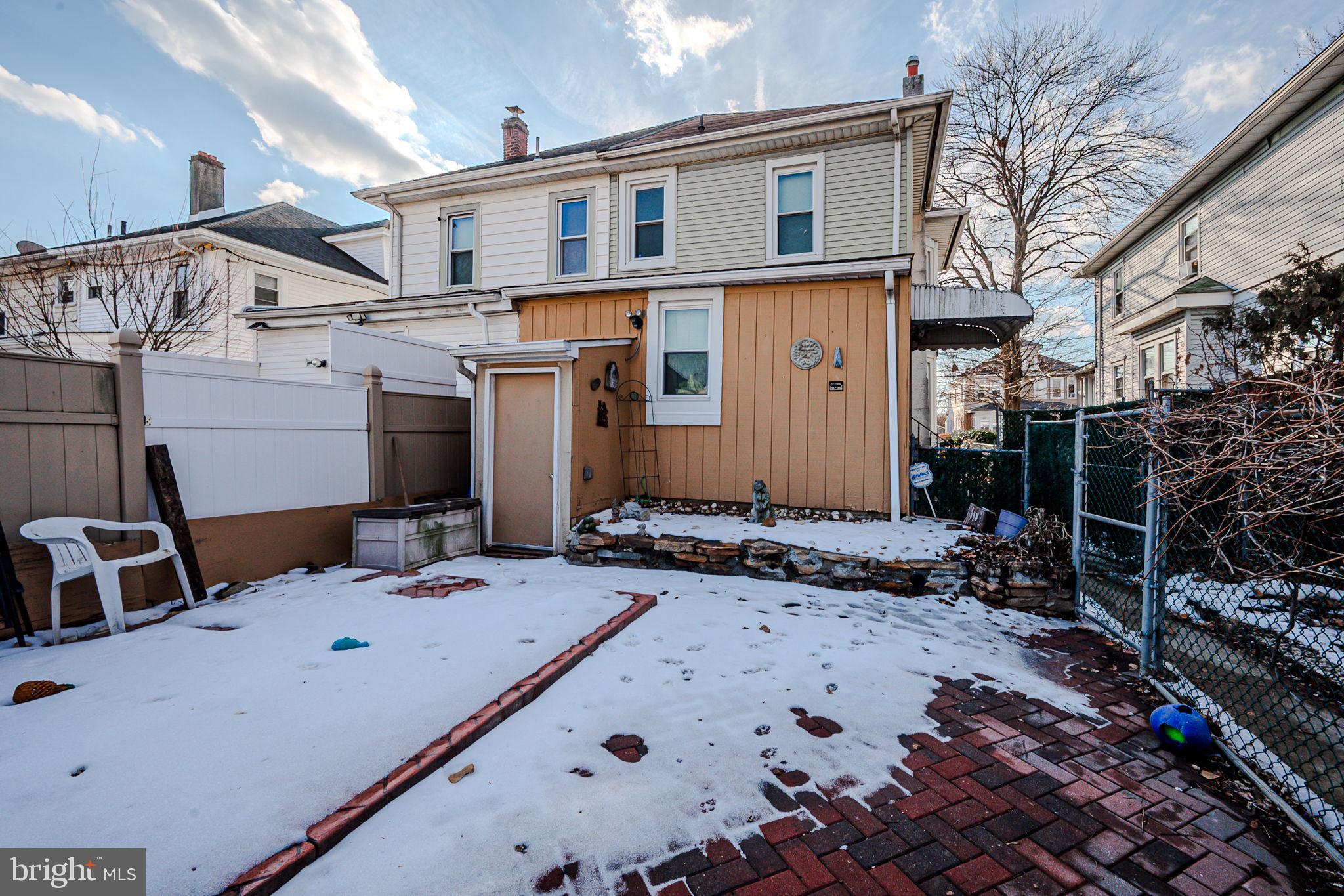 LYNNWOOD - Residential