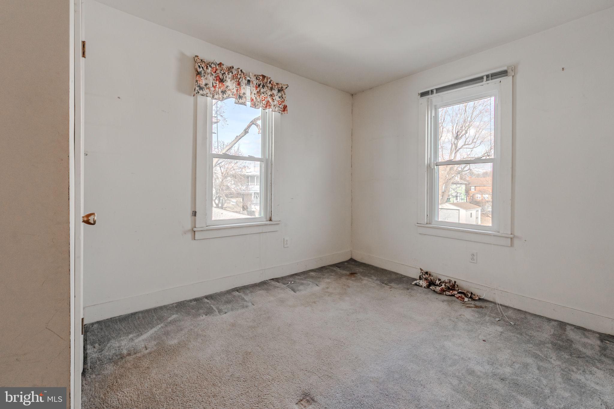 LYNNWOOD - Residential