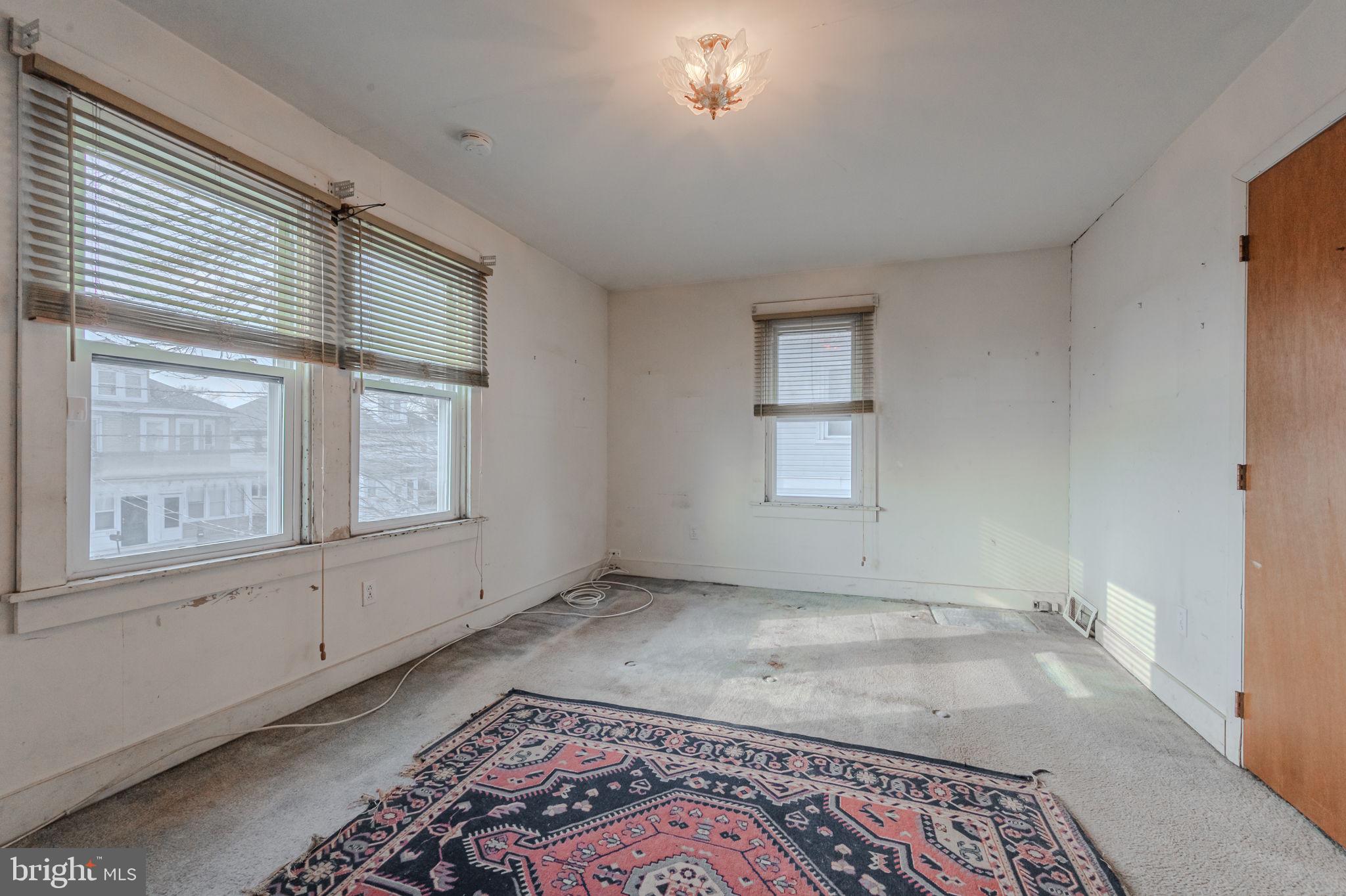 LYNNWOOD - Residential