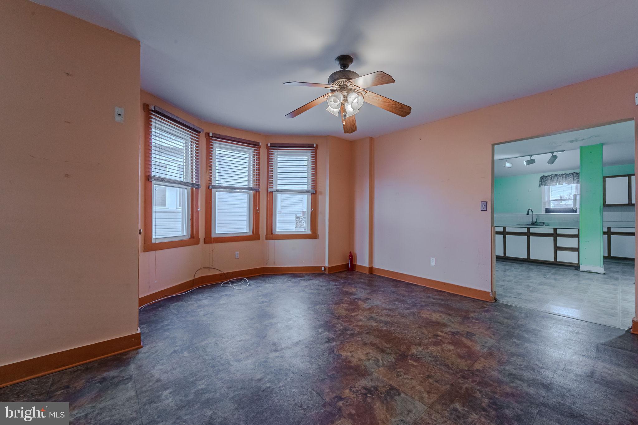 LYNNWOOD - Residential