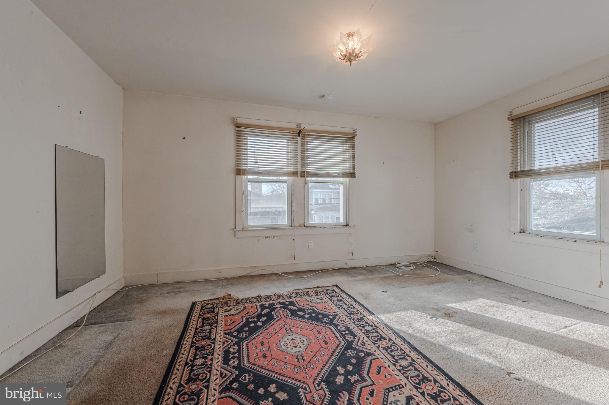 LYNNWOOD - Residential