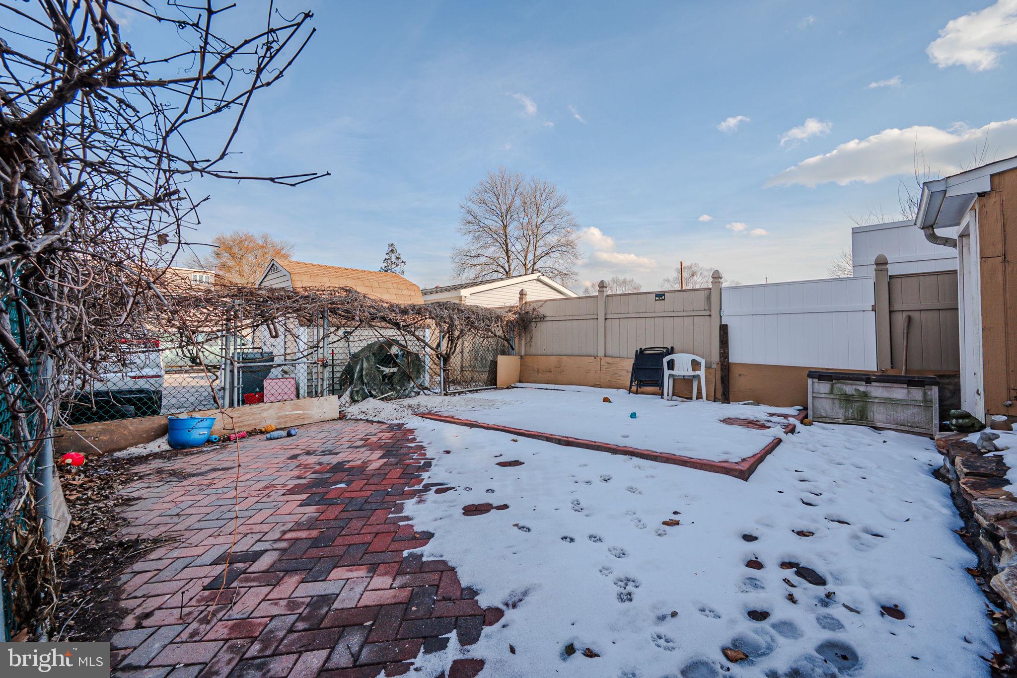 LYNNWOOD - Residential