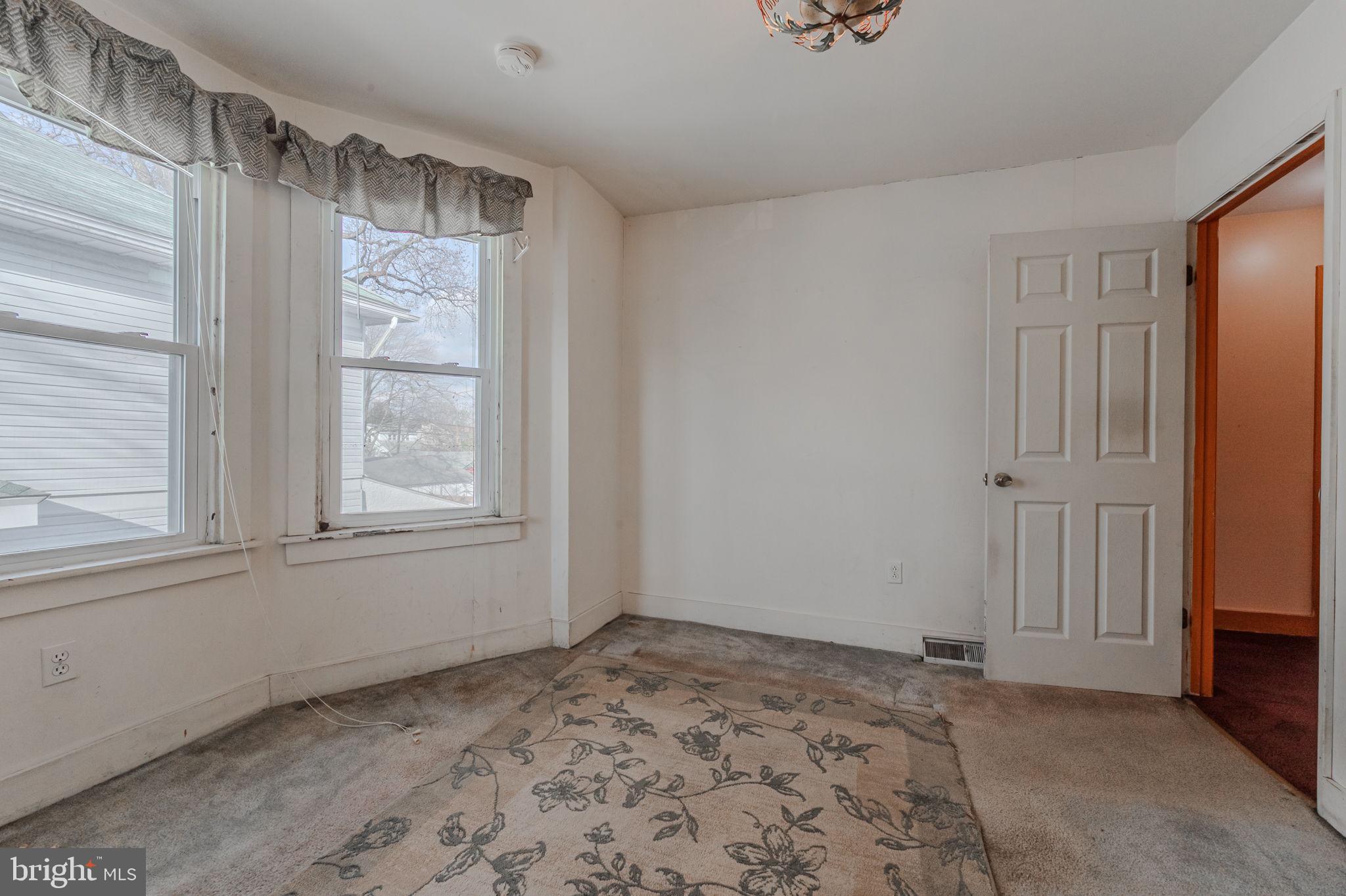 LYNNWOOD - Residential