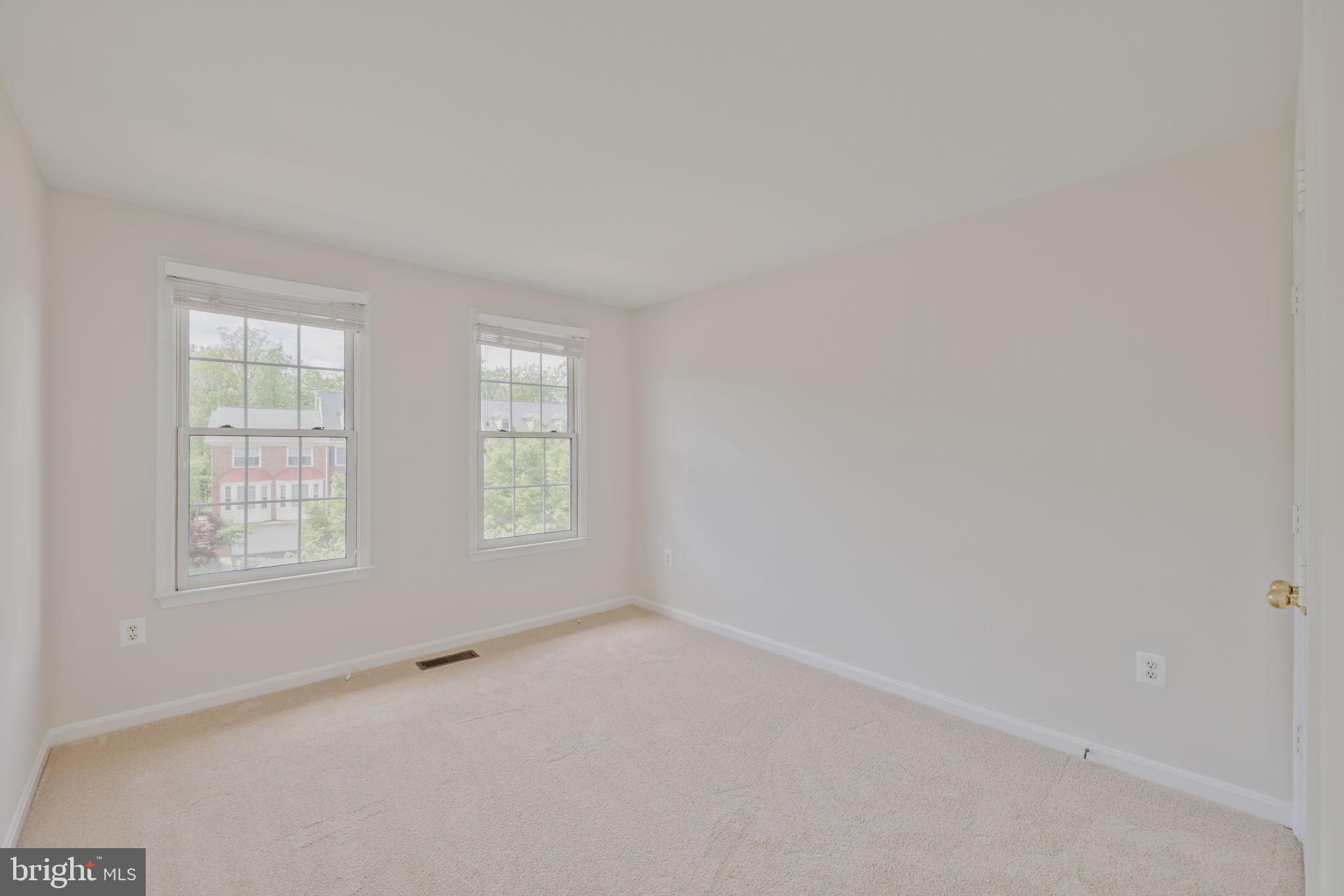 KINGSTOWNE - Residential