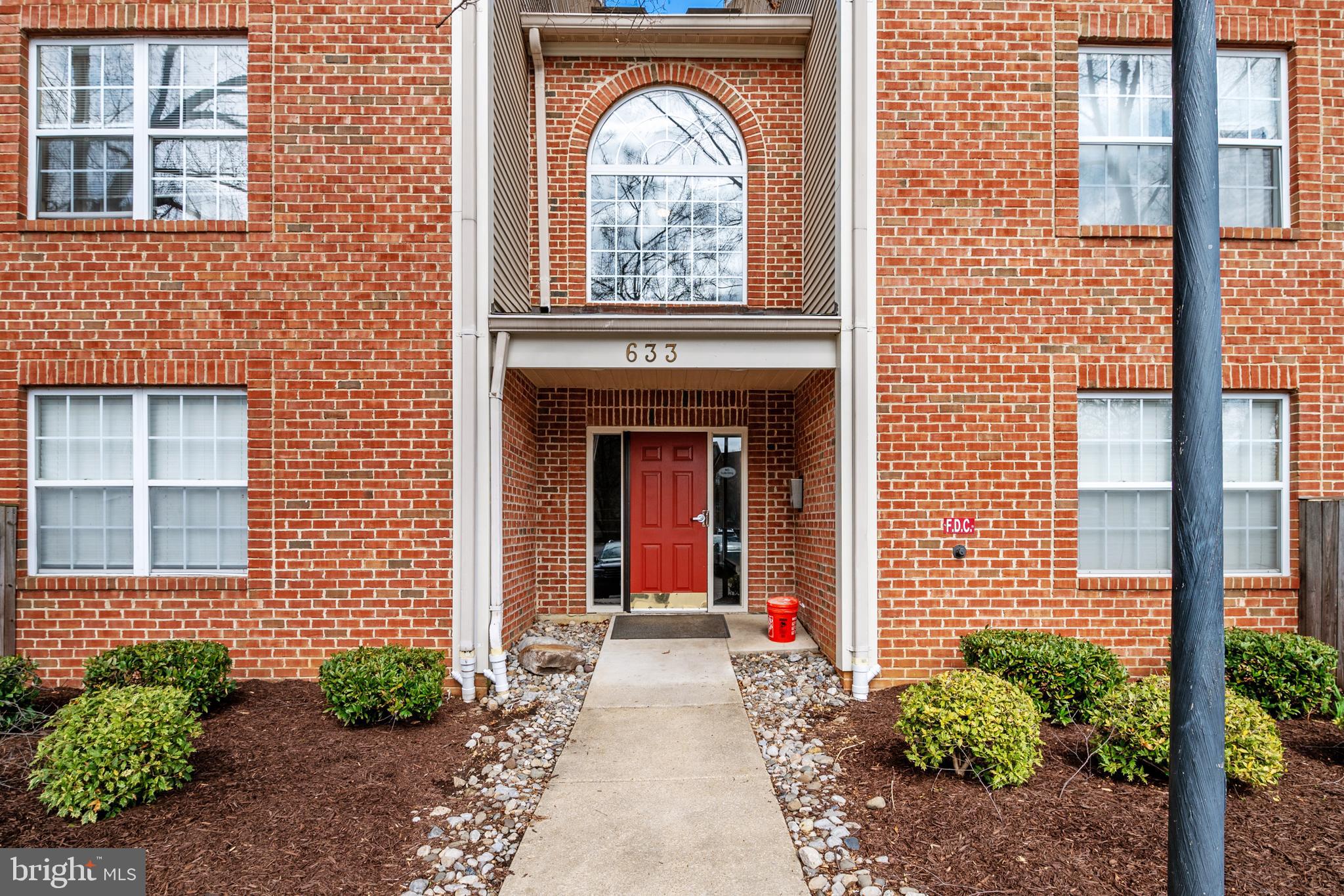 ADMIRAL REACH AT HARBOUR GATES - Residential