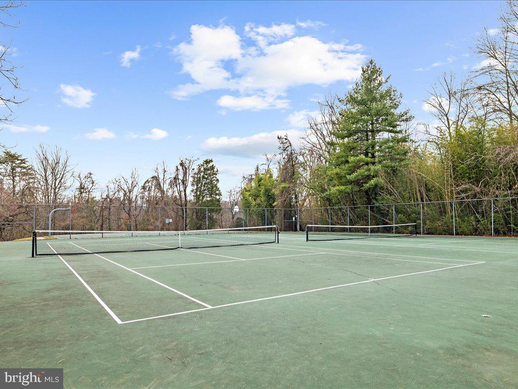 ADMIRAL REACH AT HARBOUR GATES - Residential