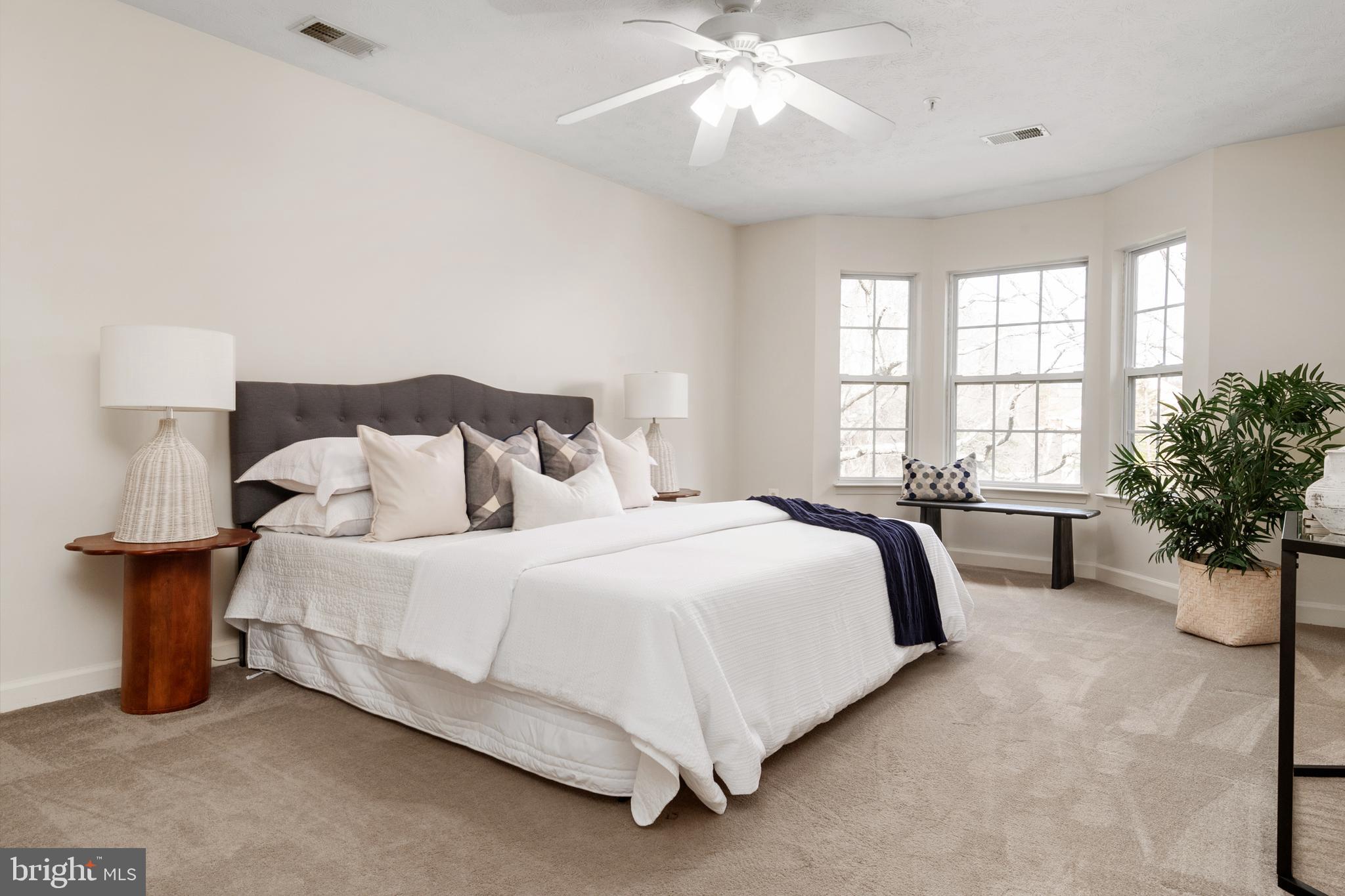 ADMIRAL REACH AT HARBOUR GATES - Residential