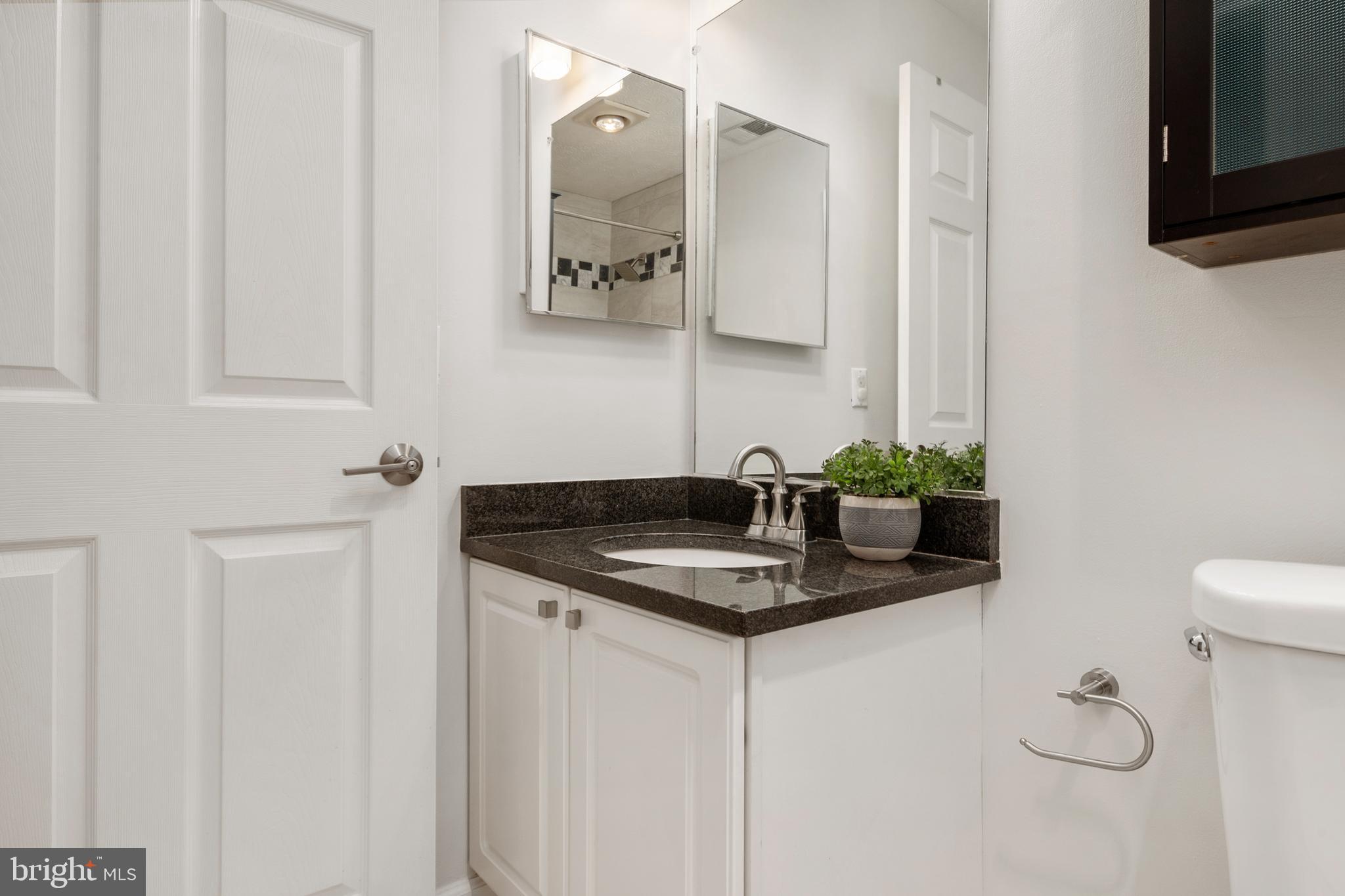 ADMIRAL REACH AT HARBOUR GATES - Residential