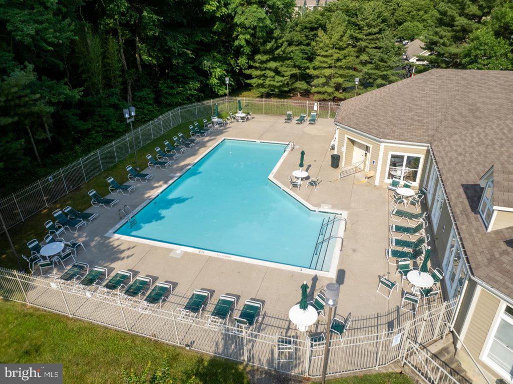 ADMIRAL REACH AT HARBOUR GATES - Residential