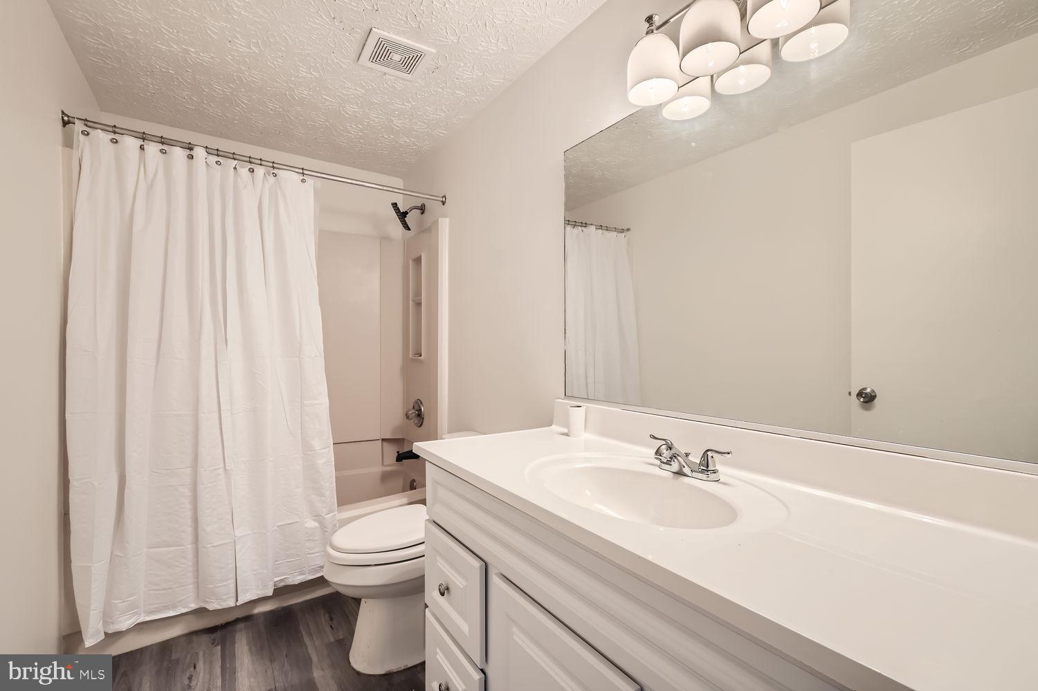 POPPLETON - Residential Lease