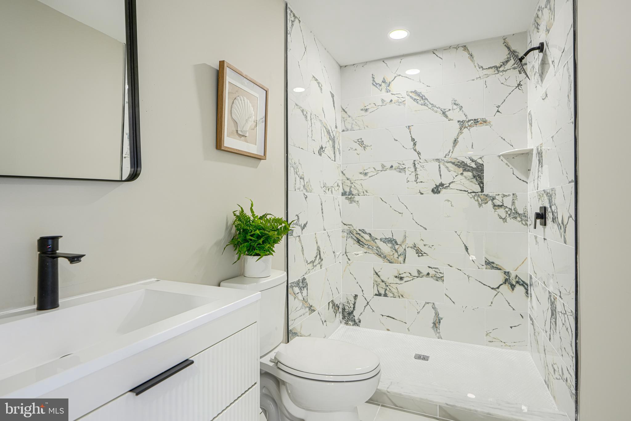 MOUNT WASHINGTON - Residential