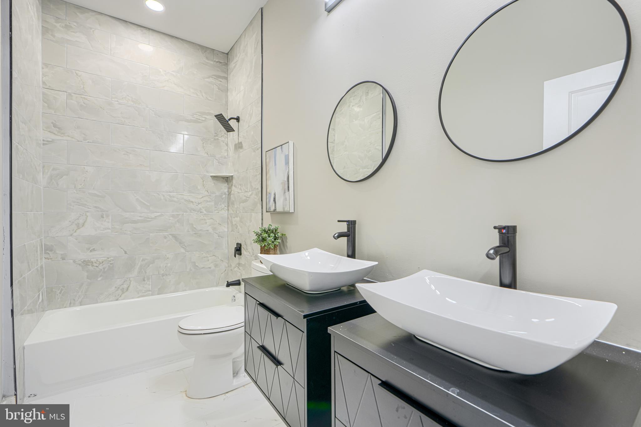 MOUNT WASHINGTON - Residential