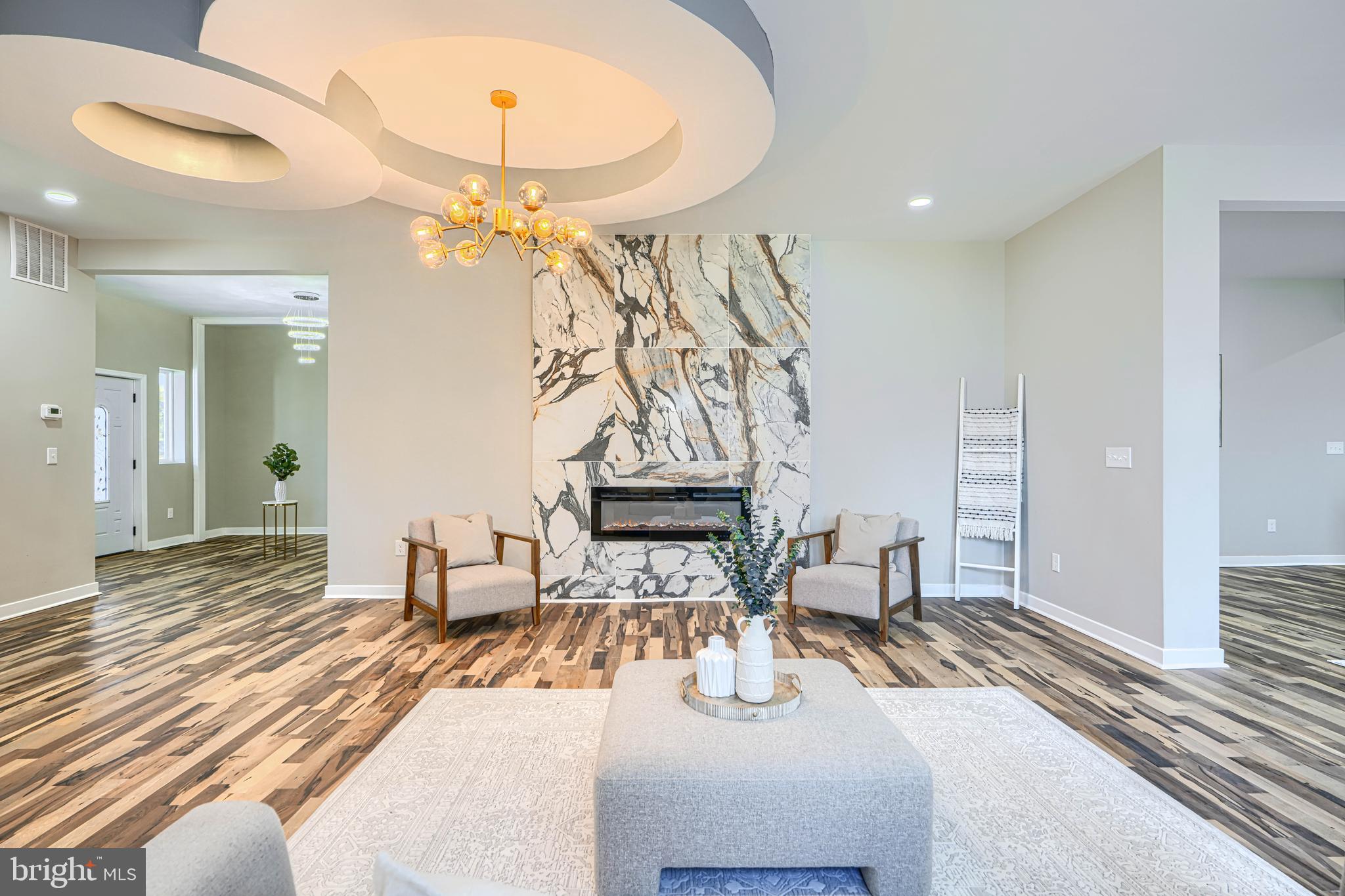 MOUNT WASHINGTON - Residential