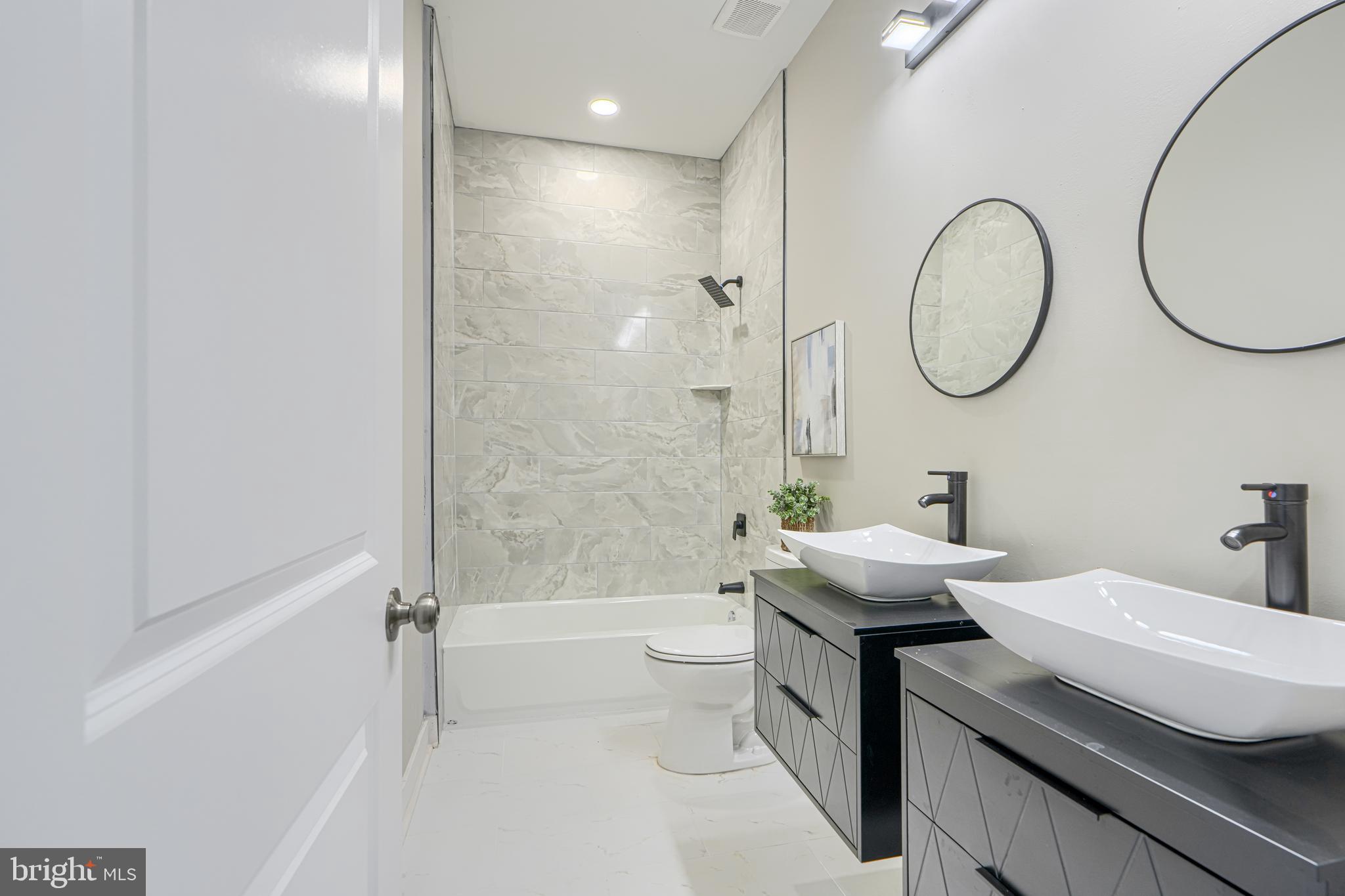 MOUNT WASHINGTON - Residential