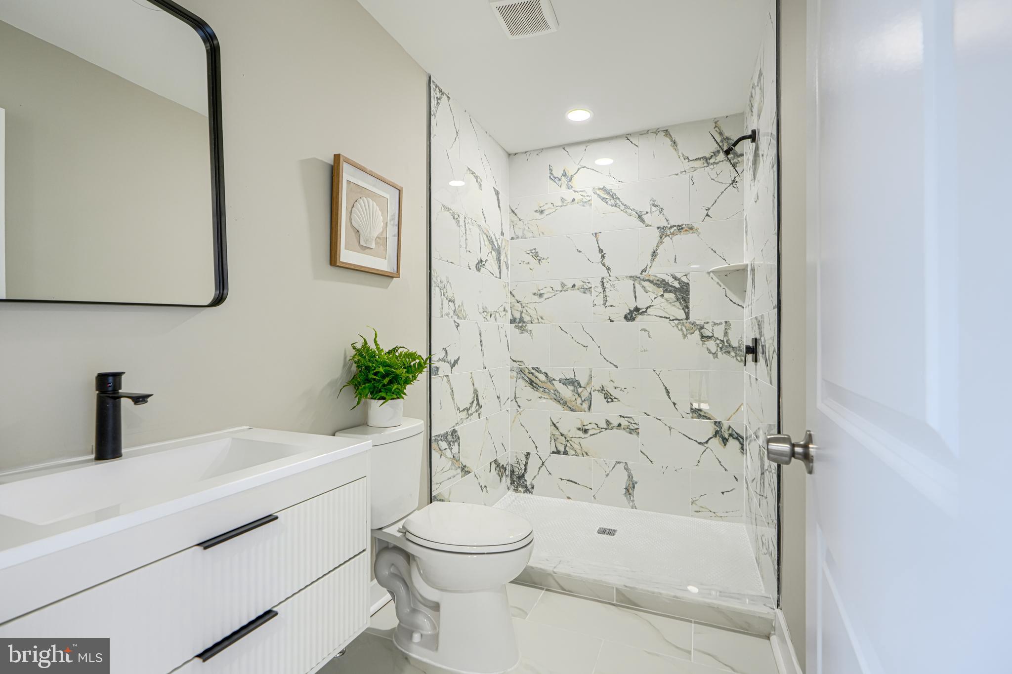 MOUNT WASHINGTON - Residential