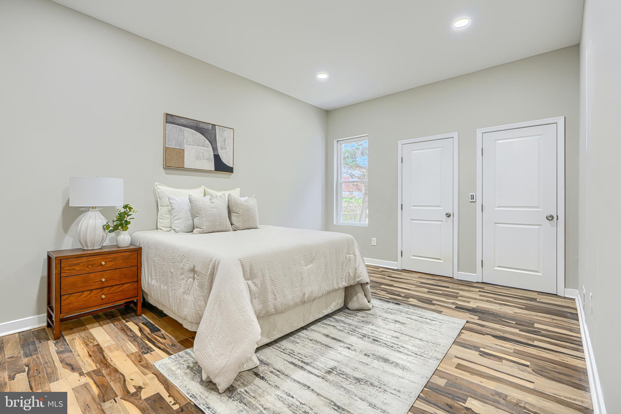 MOUNT WASHINGTON - Residential