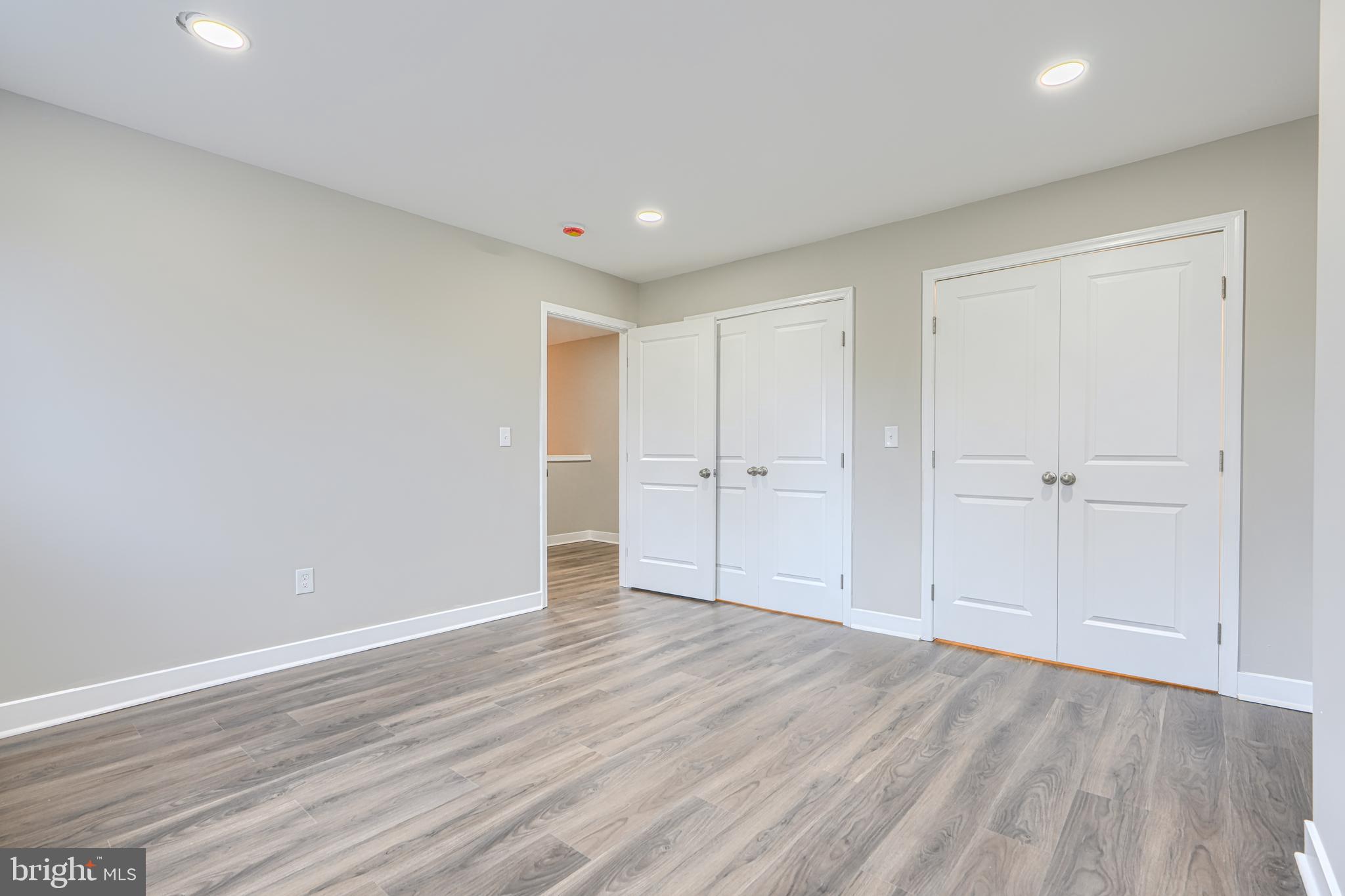 MOUNT WASHINGTON - Residential