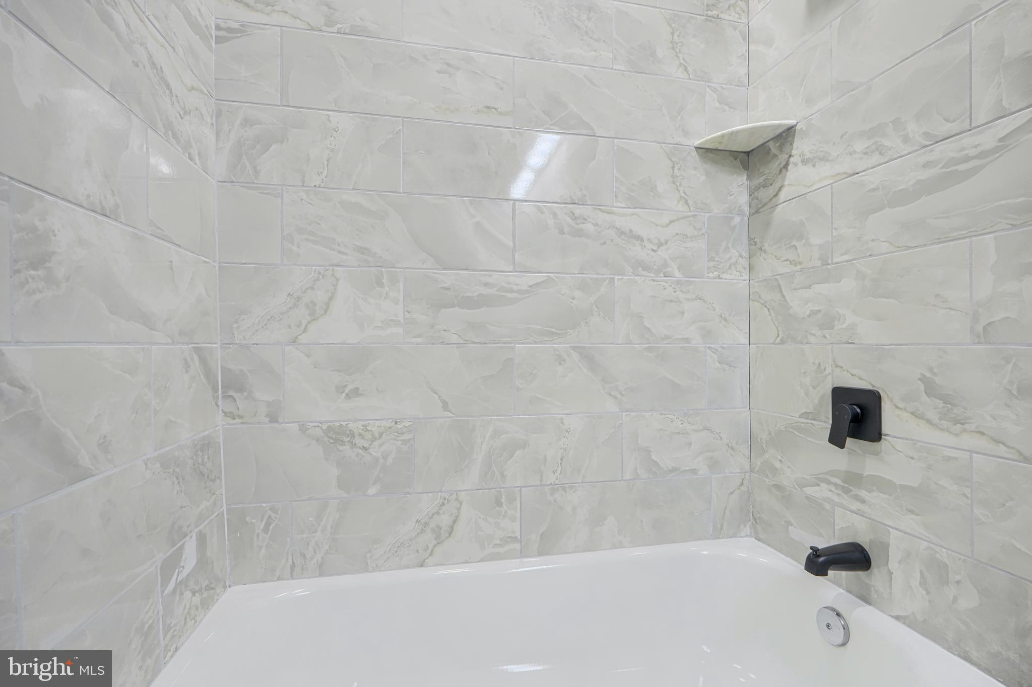 MOUNT WASHINGTON - Residential