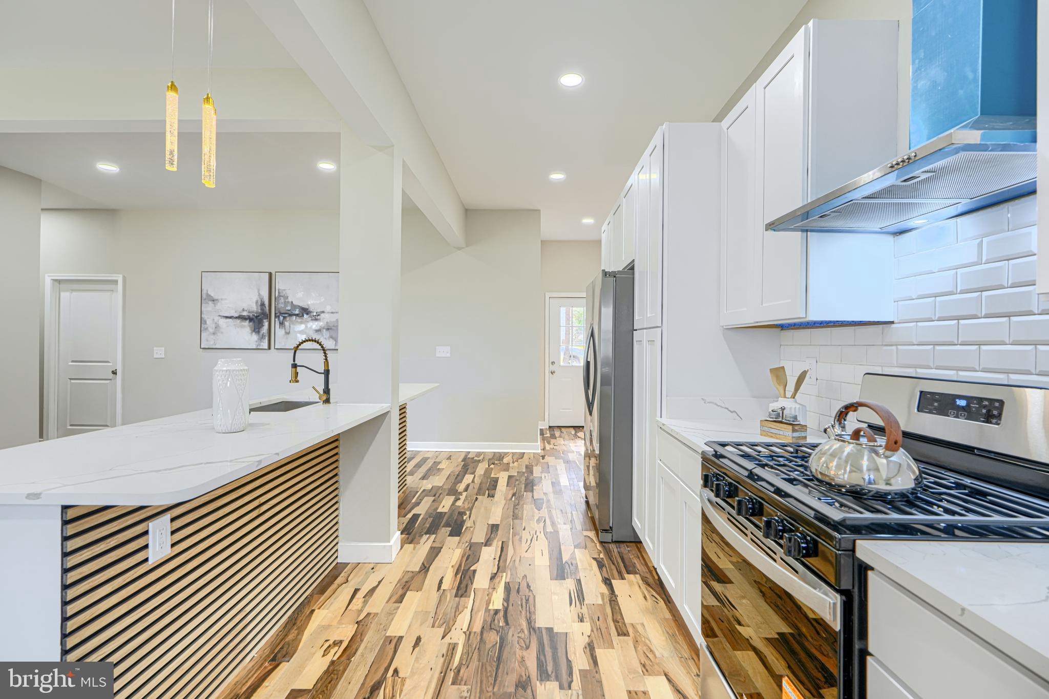 MOUNT WASHINGTON - Residential