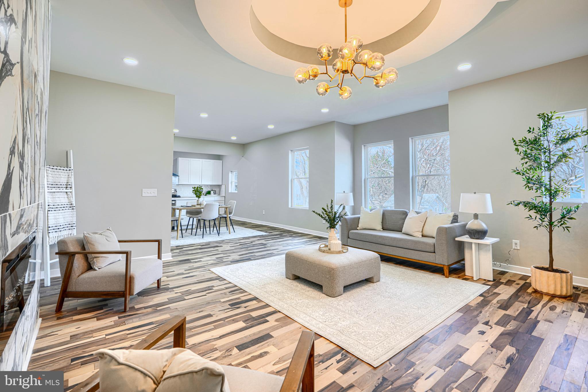 MOUNT WASHINGTON - Residential