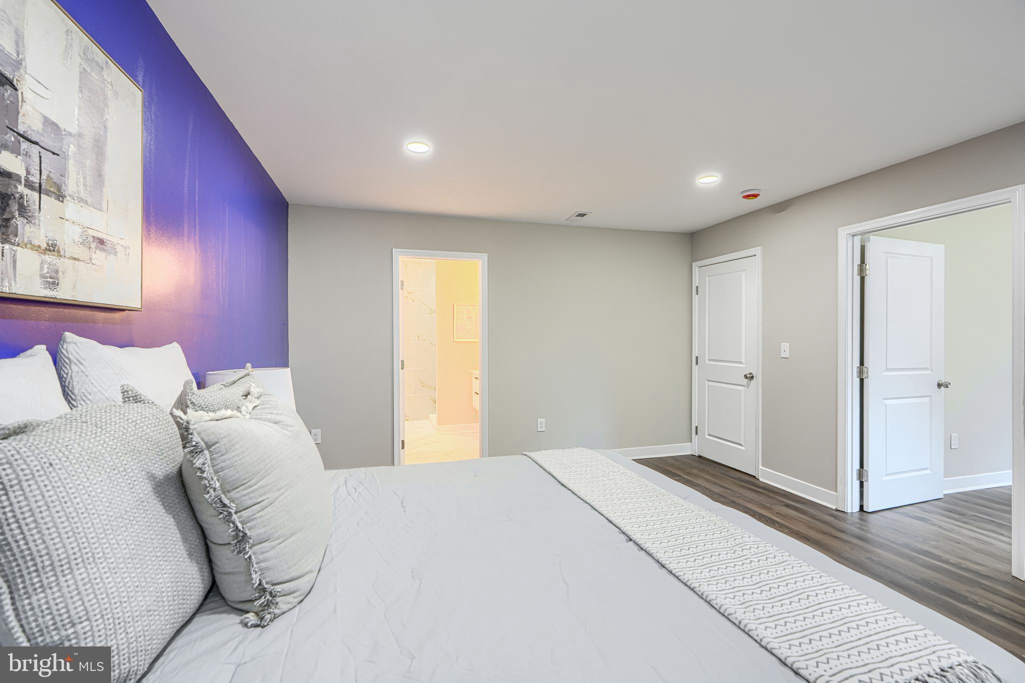 MOUNT WASHINGTON - Residential