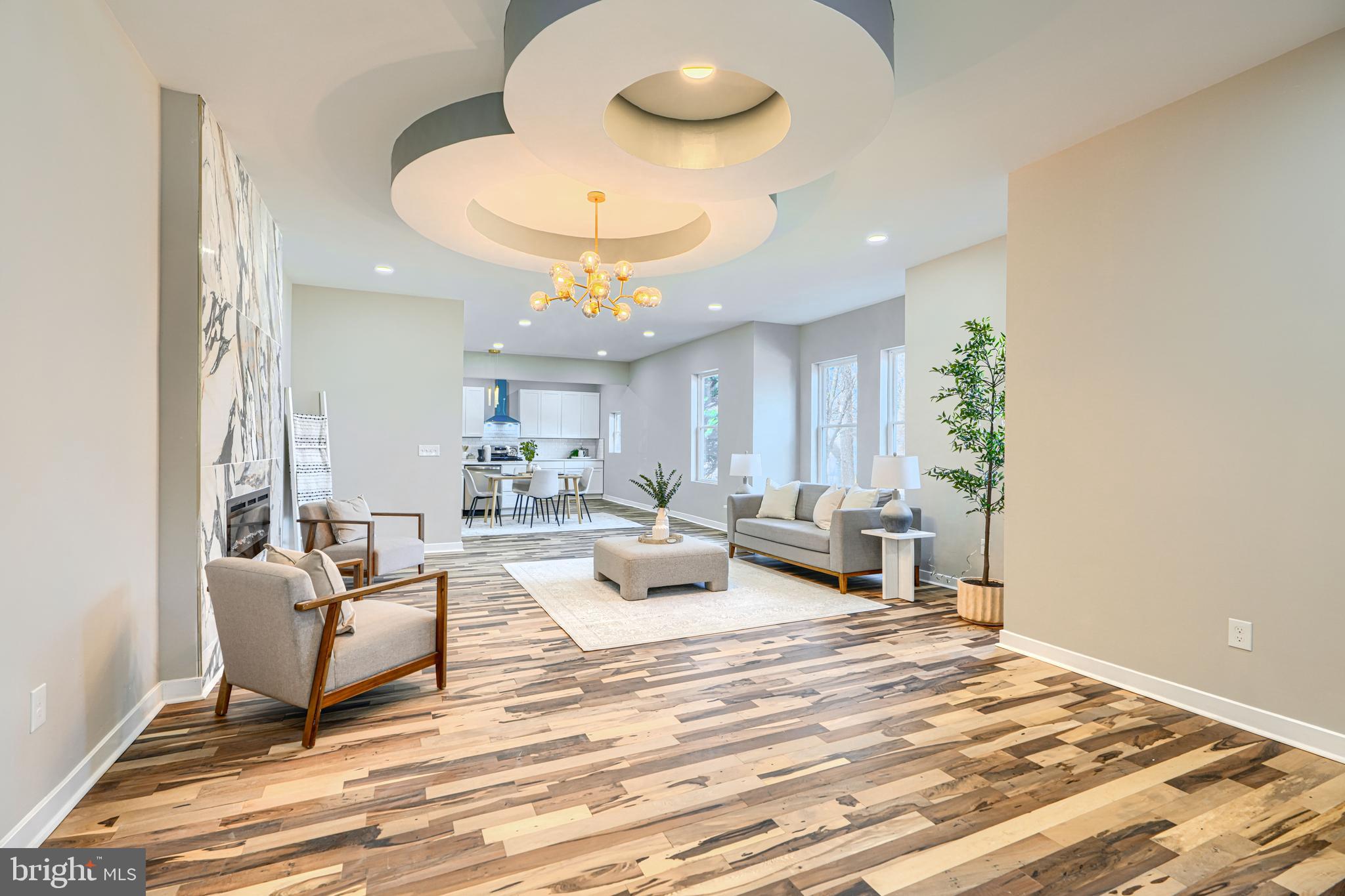 MOUNT WASHINGTON - Residential