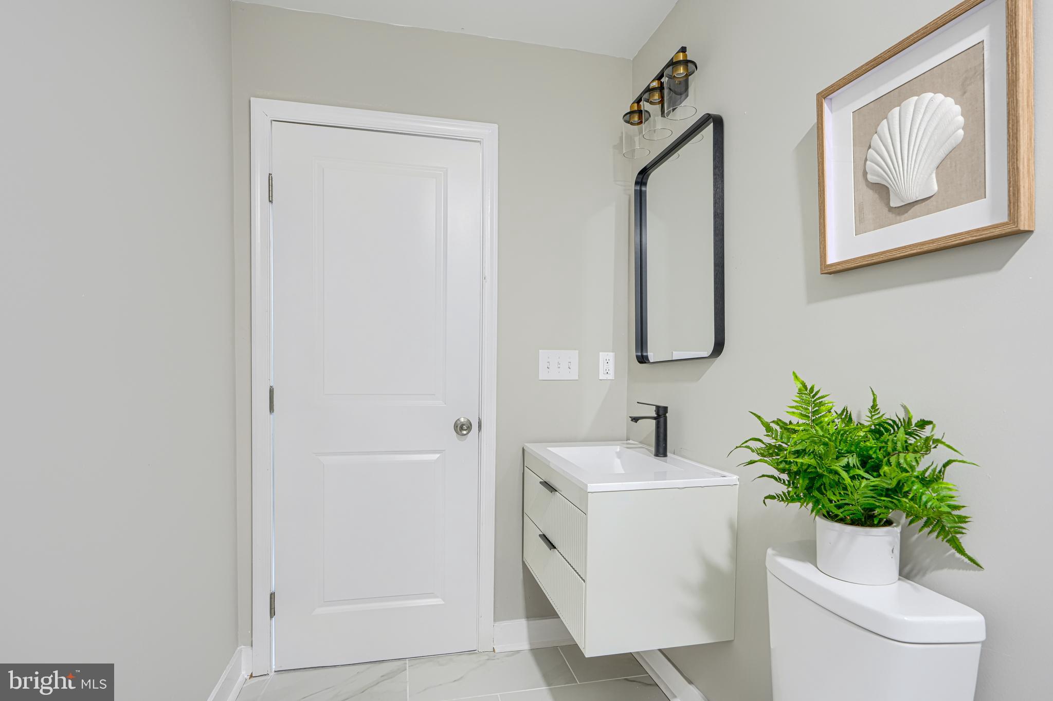 MOUNT WASHINGTON - Residential