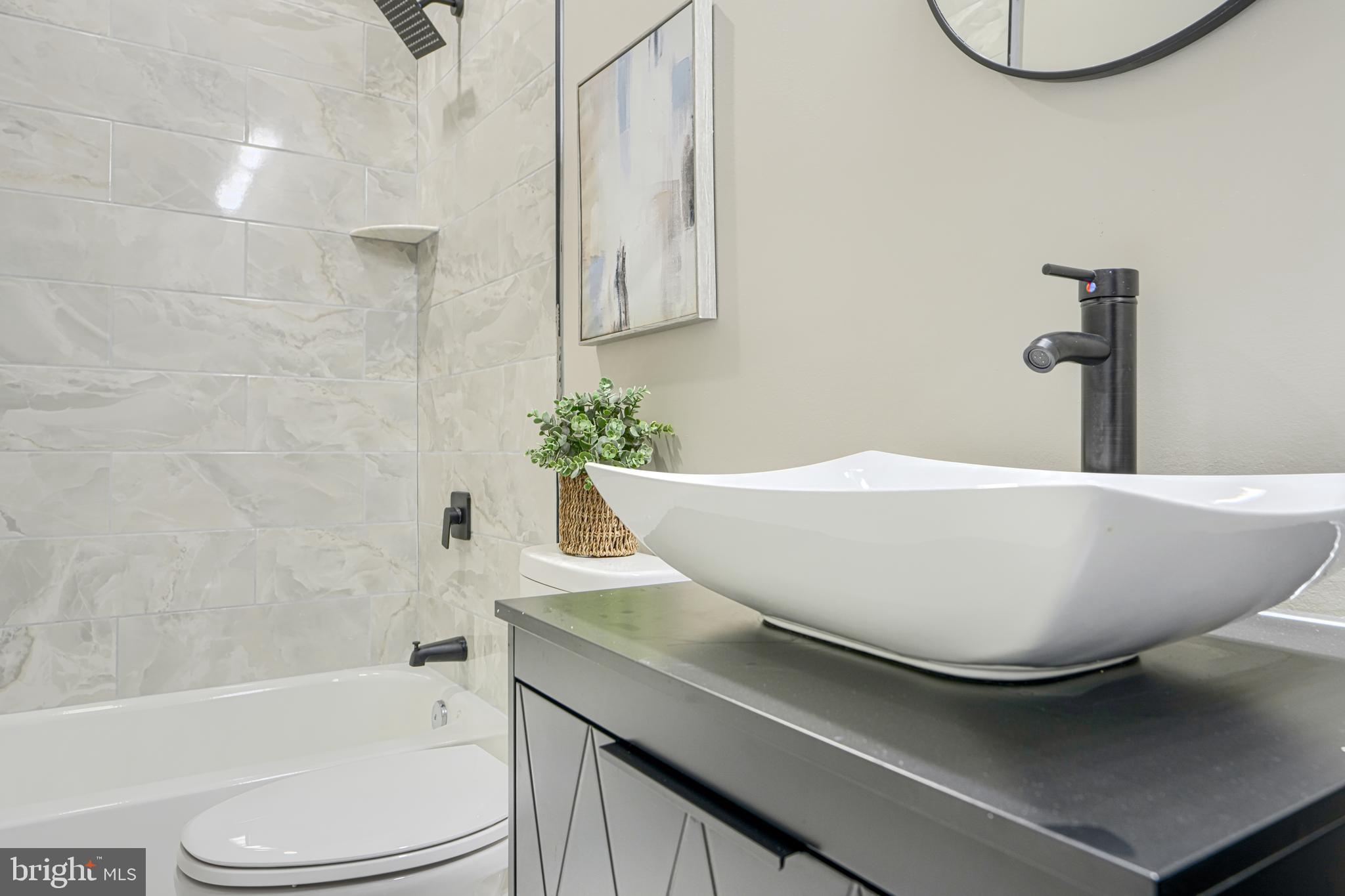 MOUNT WASHINGTON - Residential