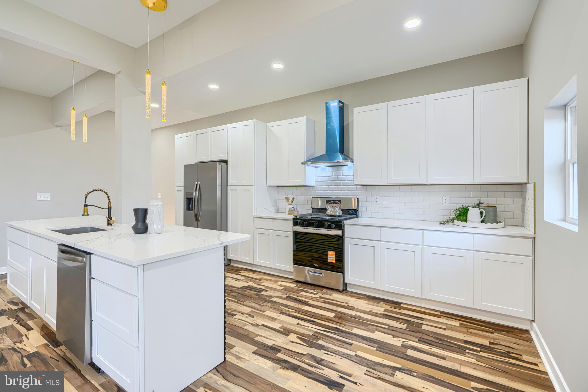 MOUNT WASHINGTON - Residential